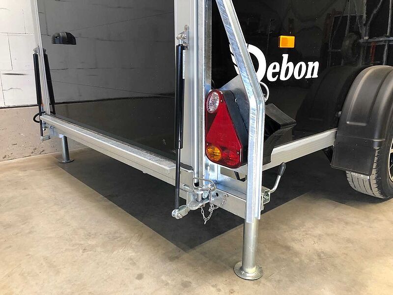 Cheval Liberte Debon Cargo 1300.02+Tür Alu-Felgen Kofferanhänger