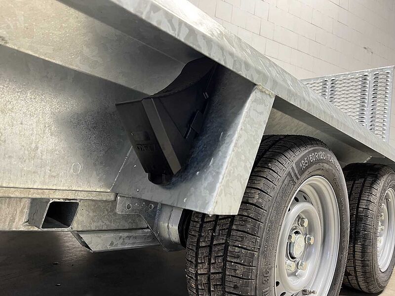 Hulco Terrax-2 2600 Maschinentransporter