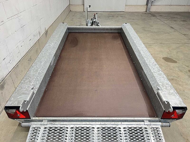 Hulco Terrax-2 2600 Maschinentransporter
