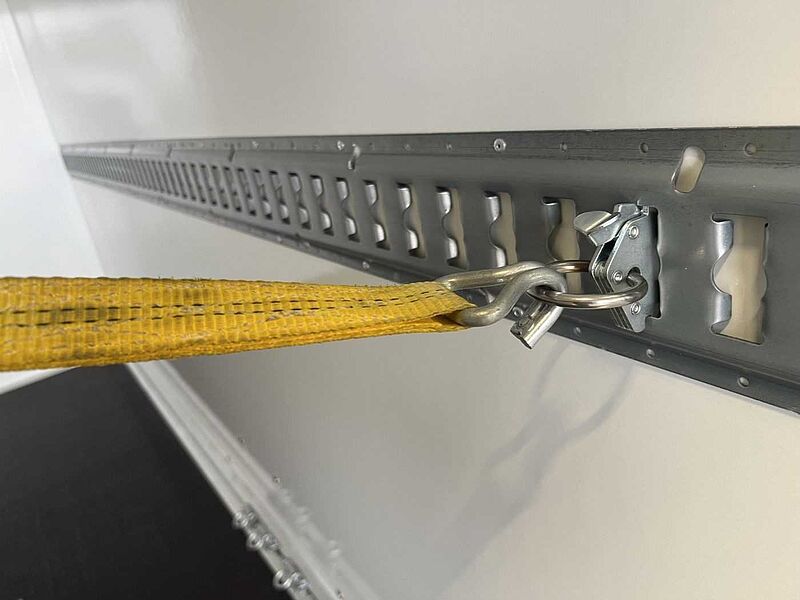 Blyss FS1330/180HL Kofferanhänger