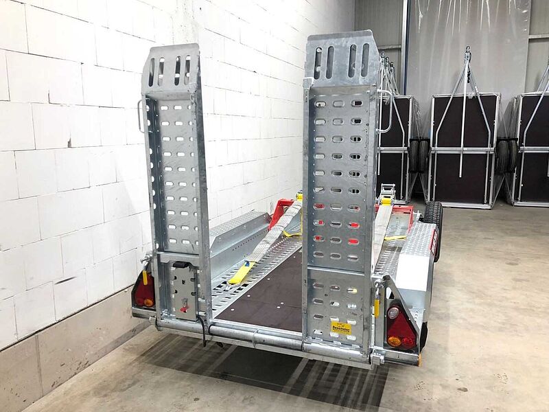 Brian James Digger Plant 543-2813-27-2-13T Maschinentranspor