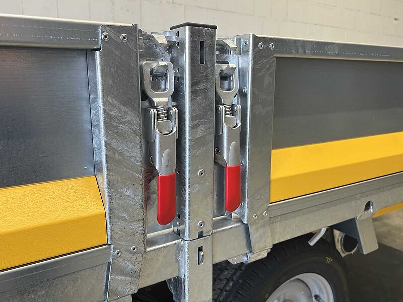 Brian James Cargo Tipper 2 3-Achser Rückwärtskipper