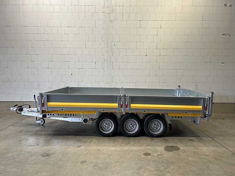 Brian James Cargo Tipper 2 3-Achser Rückwärtskipper