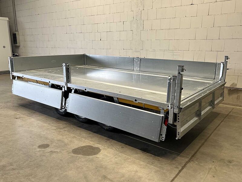 Brian James Cargo Tipper 2 3-Achser Rückwärtskipper