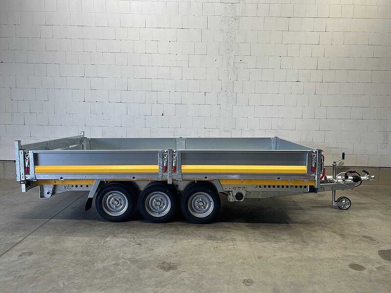 Brian James Cargo Tipper 2 3-Achser Rückwärtskipper