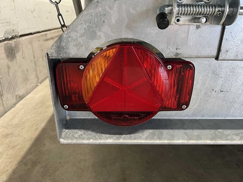 Humbaur HTK 3500.31 Dreiseitenkipper