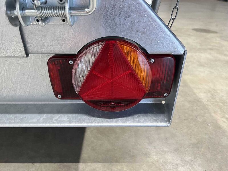 Humbaur HTK 3500.31 Dreiseitenkipper