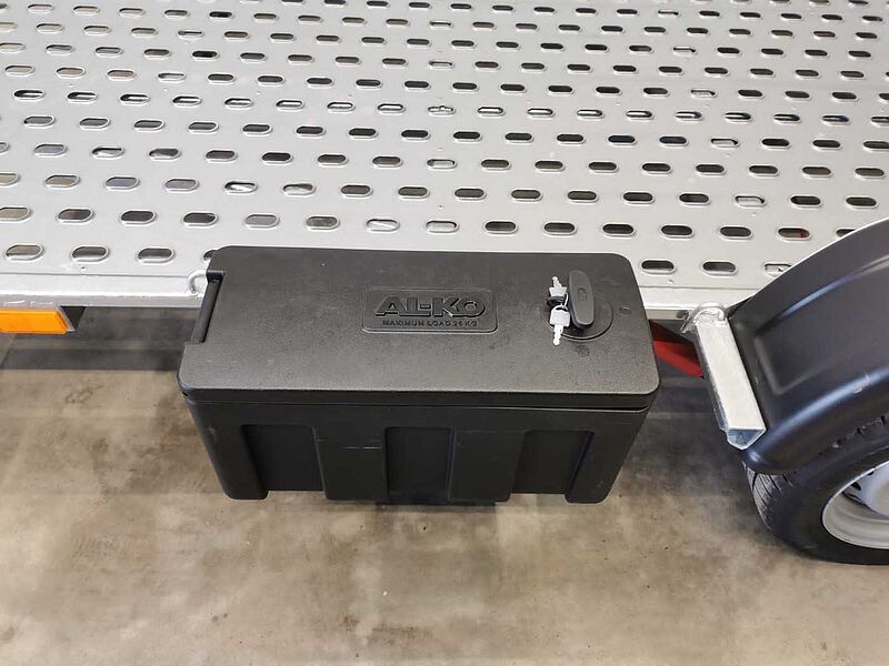 Vezeko Motovan C 18+Box Autotransporter