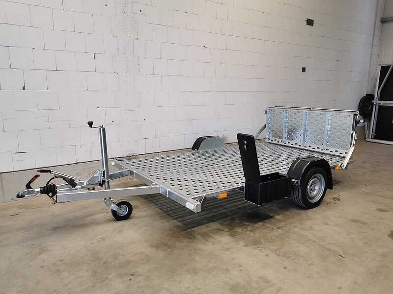 Vezeko Motovan C 18+Box Autotransporter