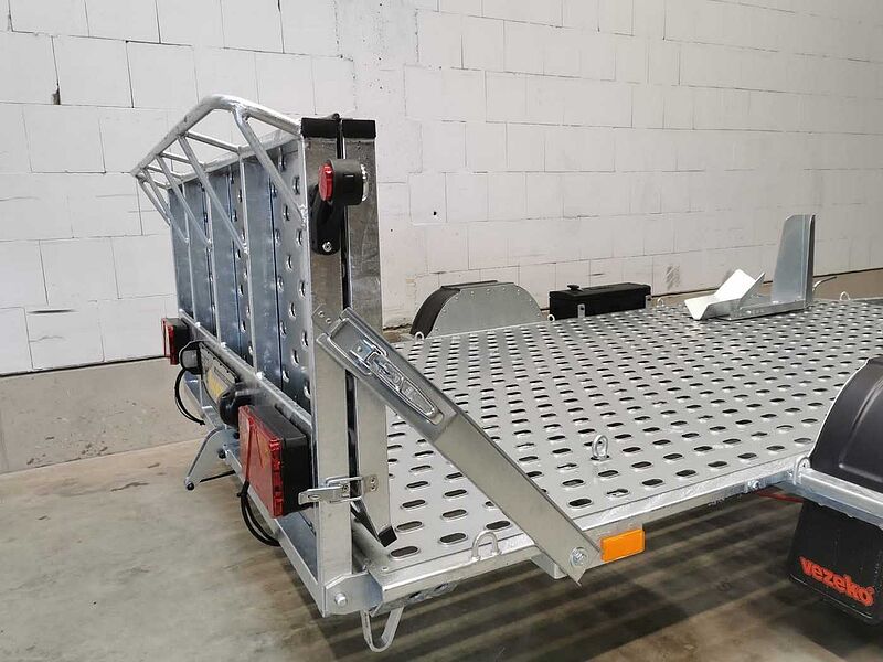 Vezeko Motovan C 18+Box Autotransporter