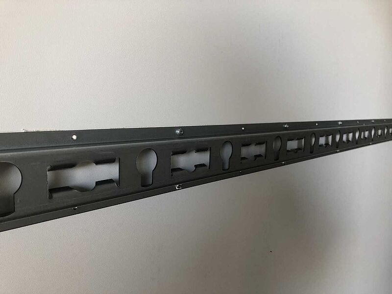 Blyss F1326/150 HD Kofferanhänger