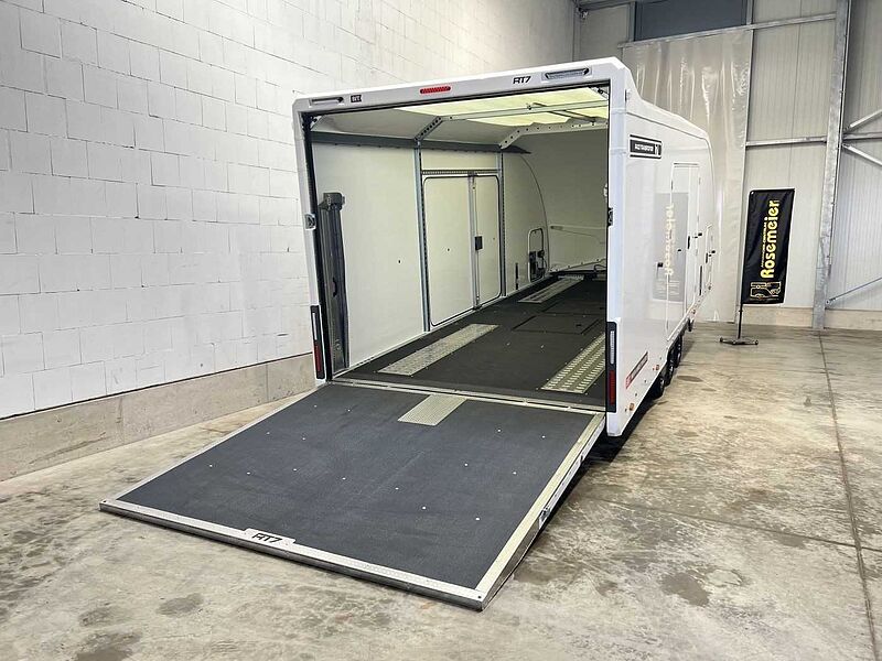 Brian James Race Transporter 7 Autotransporter geschlossen
