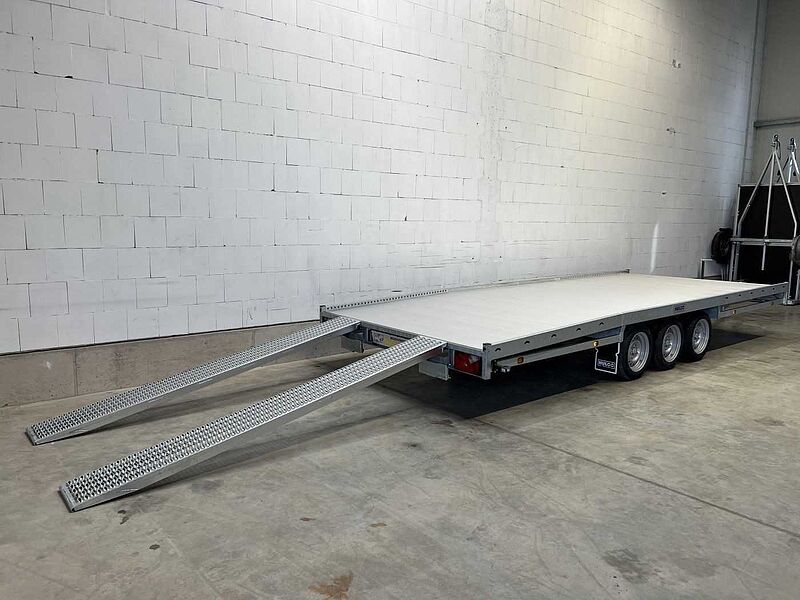Hulco Carax-3 3500 Autotransporter