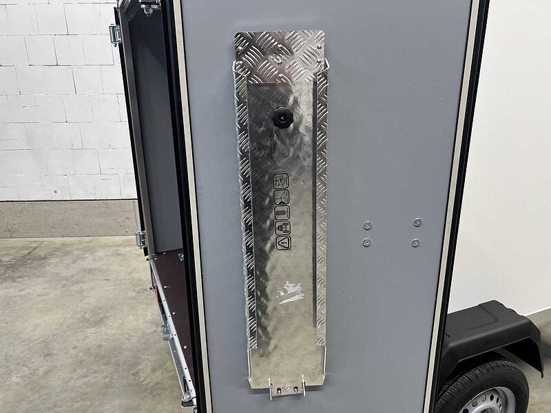 Martz Smart Kargo 235 0,75T Kofferanhänger