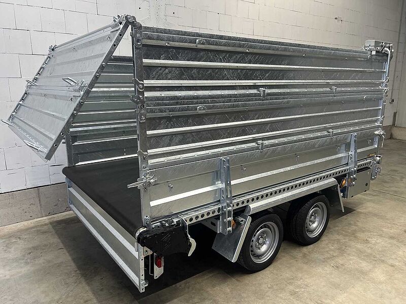 GA 3500 mit Trennwand Abrollanhänger
