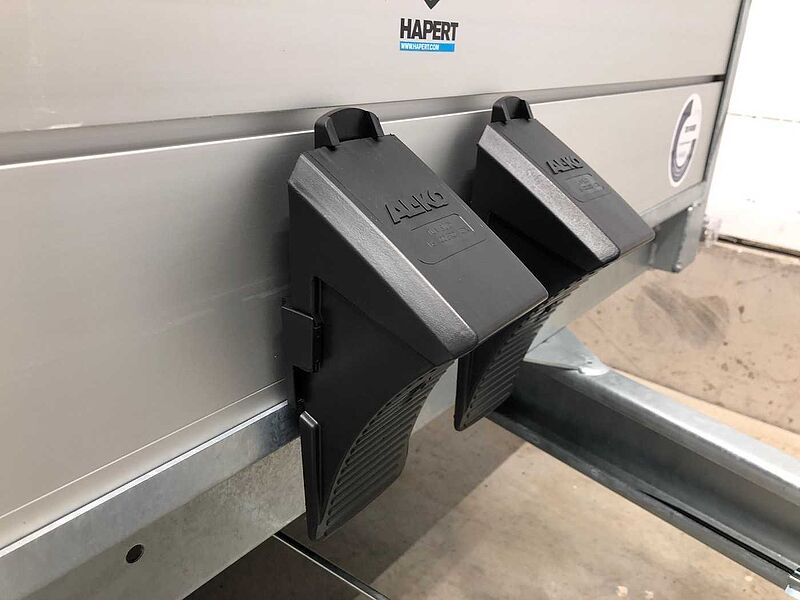 Hapert Azure L-2 Kastenanhänger gebremst