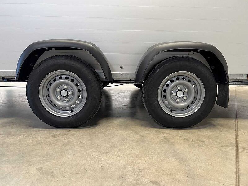 G270 Kofferanhänger Sirius