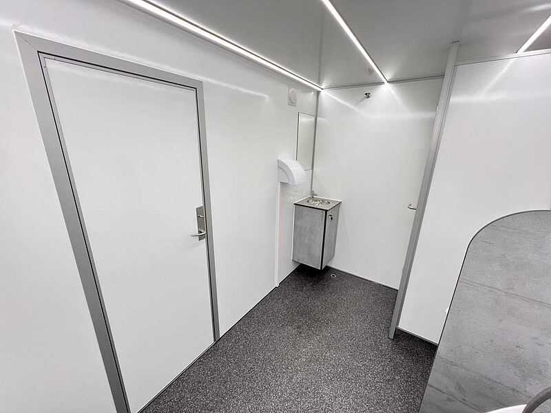 3 Damen, 1 Herren + 3 Urinale Toilettenanhänger