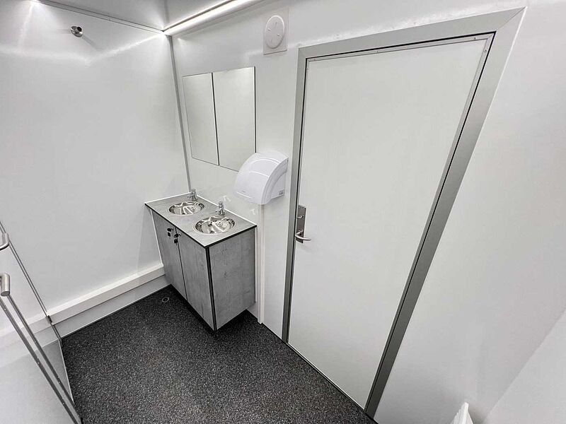 3 Damen, 1 Herren + 3 Urinale Toilettenanhänger