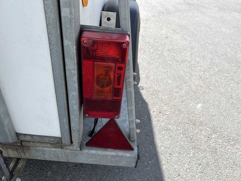 Starline Pferdeanhänger