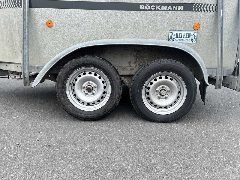 Böckmann Genius Pferdeanhänger