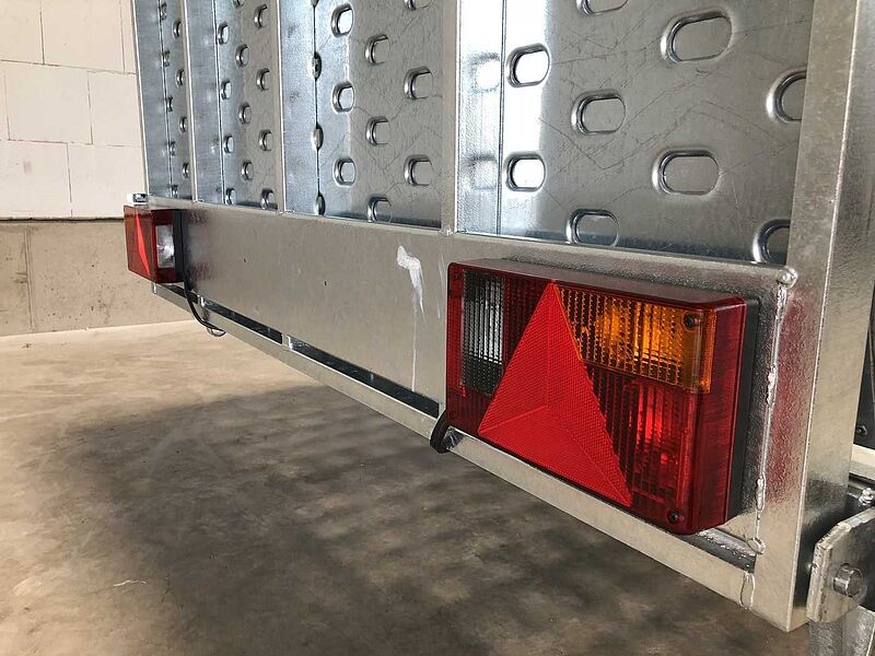Vezeko Motovan B 08+Box Motorradanhänger