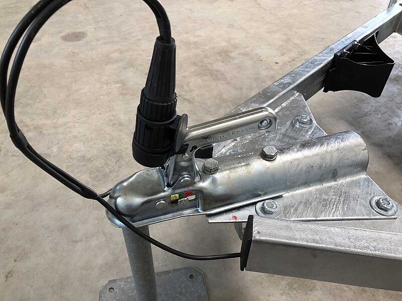 Vezeko Motovan B 08+Box Motorradanhänger