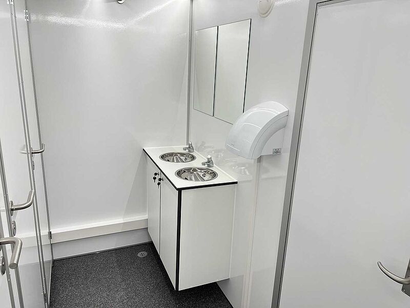 4 Damen, 2 Herren + 4 Urinale Toilettenanhänger