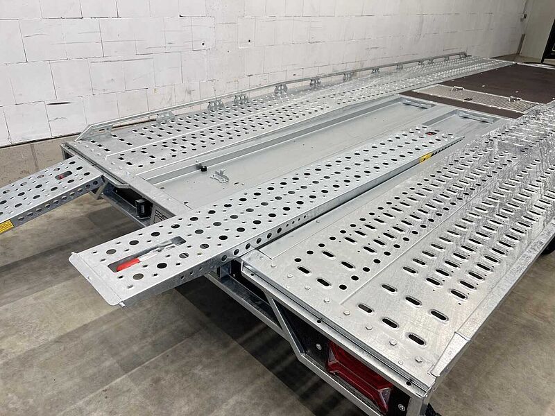 Brian James T Transporter 231-5522-35-3-12 Autotransporter