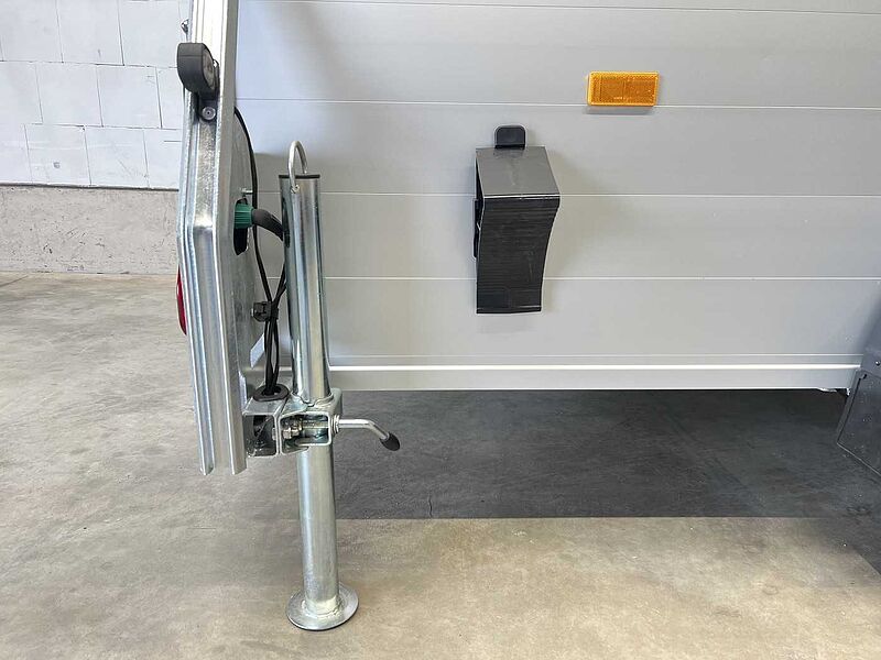 Cheval Liberte Debon C400 Roadster ALF Kofferanhänger