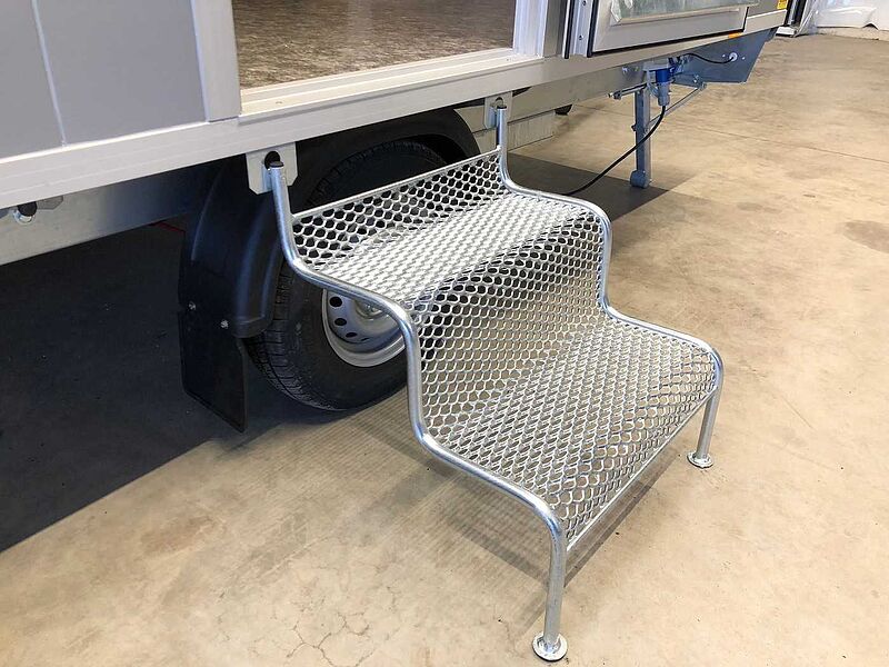 Mobi 4201 WC Bauwagen