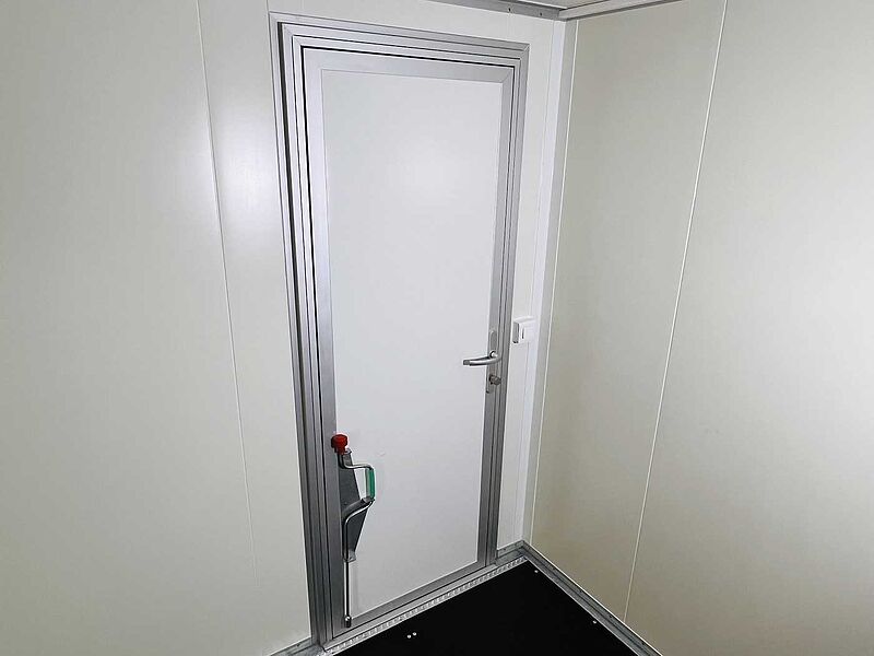 Rosemeier VE HK E 30.4 Seitenklappe Rampe Promotionanhänger