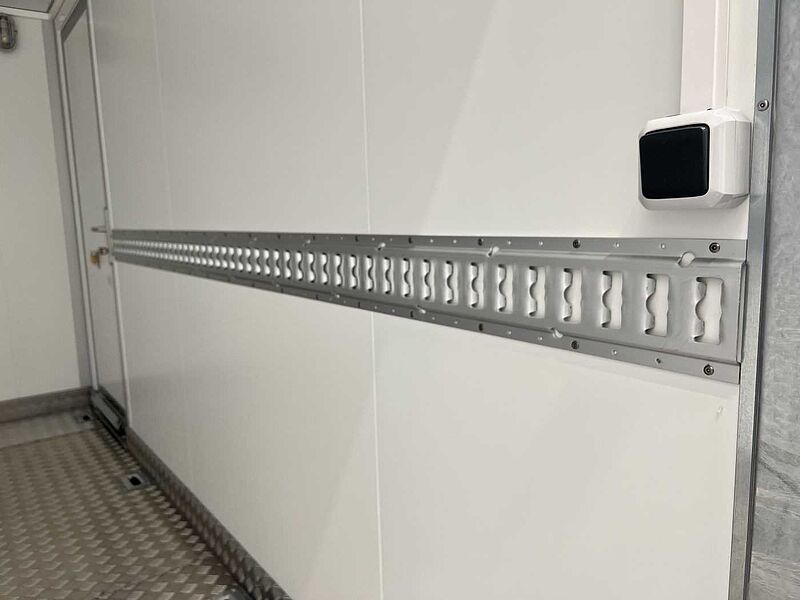 Vezeko TK C 30.35 KH Rampe ausziehbar Kühlanhänger