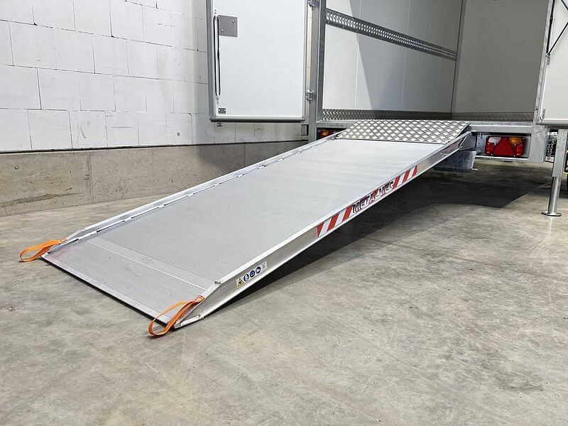 Vezeko TK C 30.35 KH Rampe ausziehbar Kühlanhänger