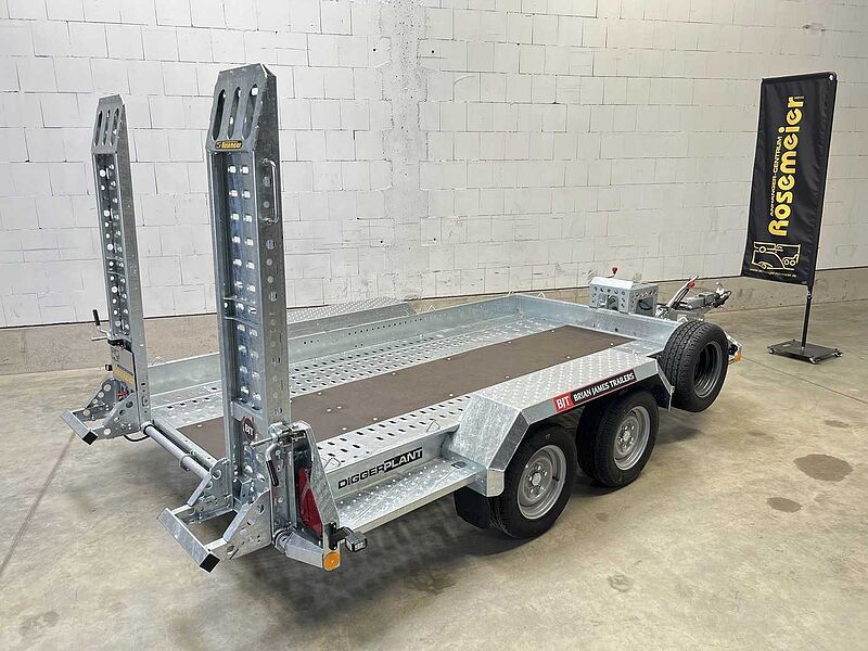 Brian James Cargo Digger Plant 2 Höhenvers Maschinentranspor