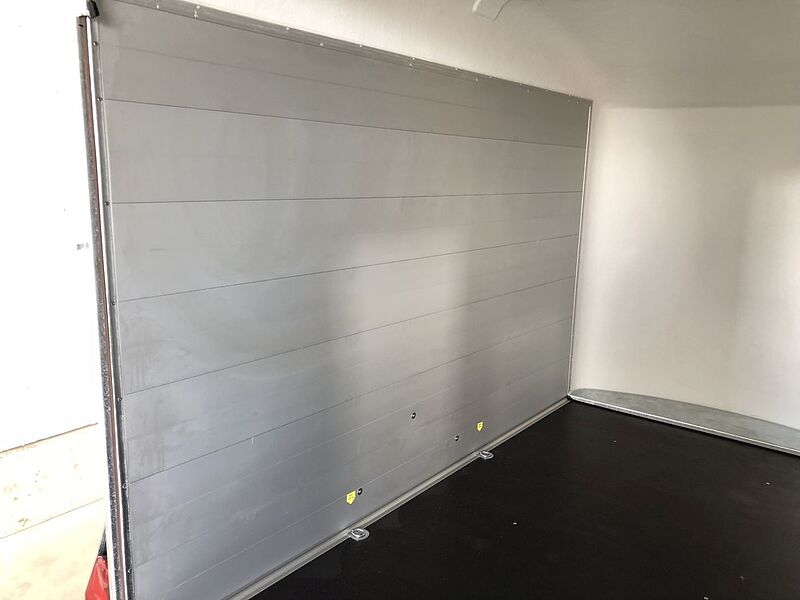 Cheval Liberte Debon C300 Roadster Kofferanhänger