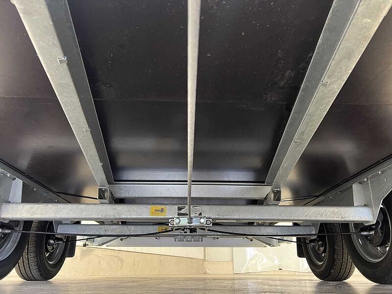 WM Meyer AZK 2734/180 Rohrbahn Kühlanhänger