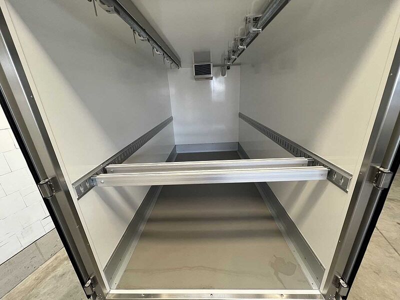 WM Meyer AZK 2734/180 Rohrbahn Kühlanhänger