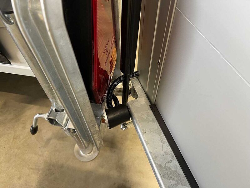 Cheval Liberte Debon C400 Roadster Verkl ALF Tür Kofferanhänger