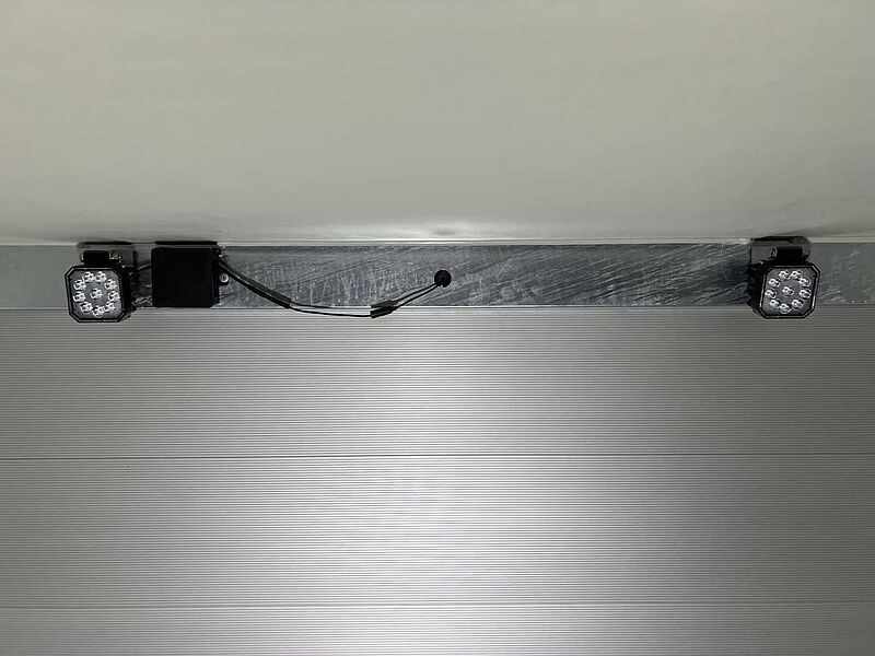 Cheval Liberte Debon C2000 Roadster ALF Autotransporter geschlossen