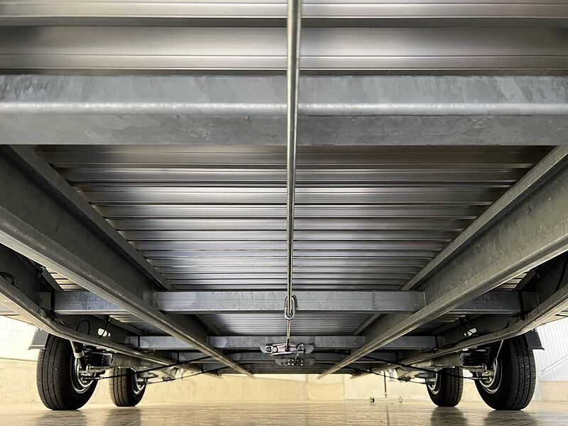 Cheval Liberte Debon C2000 Roadster ALF Autotransporter geschlossen