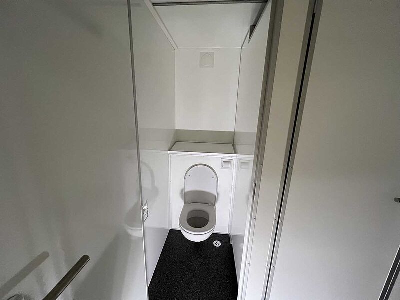 3 Damen, 1 Herren + 3 Urinale Toilettenanhänger