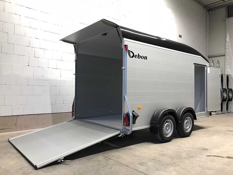 Cheval Liberte Debon C700 Roadster Kofferanhänger