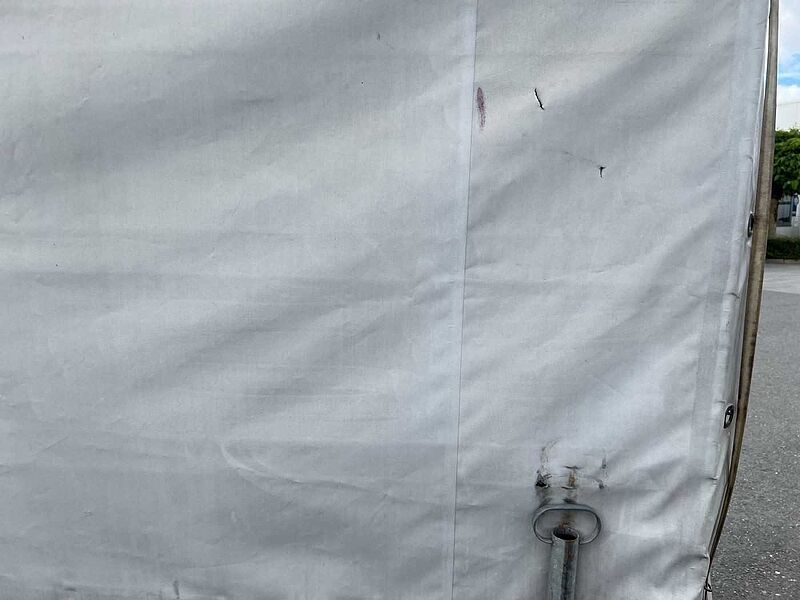 Anssems Kastenanhänger mit Plane Kastenanhänger gebremst