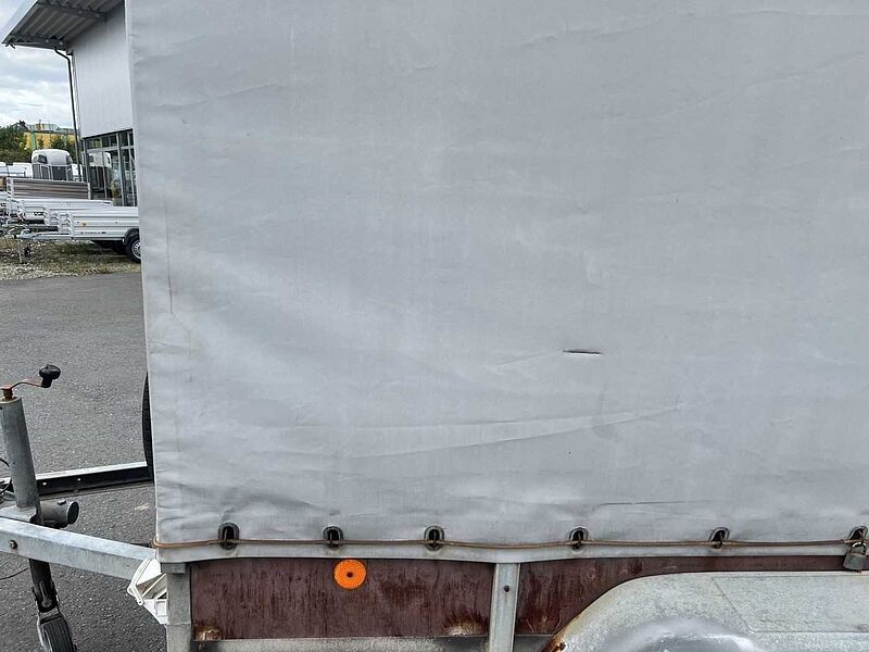 Anssems Kastenanhänger mit Plane Kastenanhänger gebremst