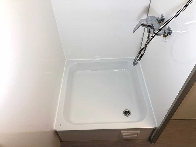 Rosemeier EW TA-NO Badanhänger mit WC ECO Toilettenanhänger