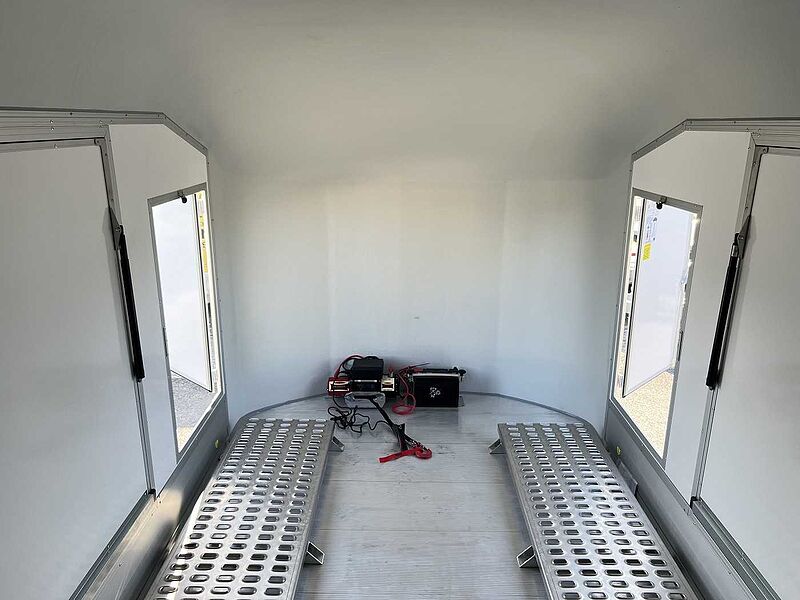 Cheval Liberte Debon C1000 Roadster E-Winde, Stand Autotransporter ge
