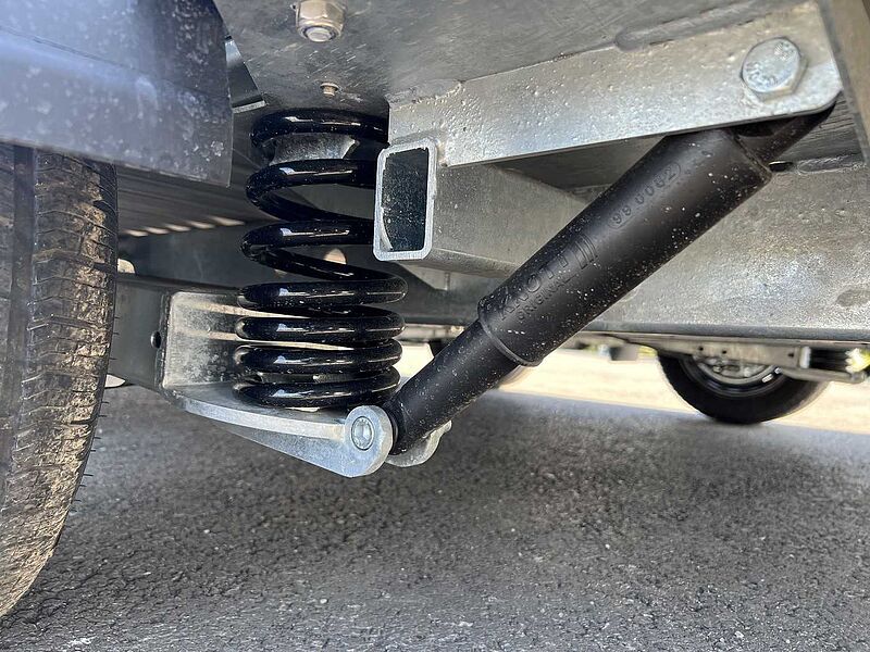 Cheval Liberte Debon C1000 Roadster E-Winde, Stand Autotransporter ge