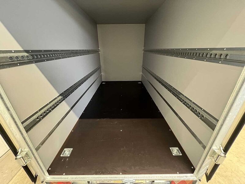 Martz Kargo 300 0,75T Kofferanhänger