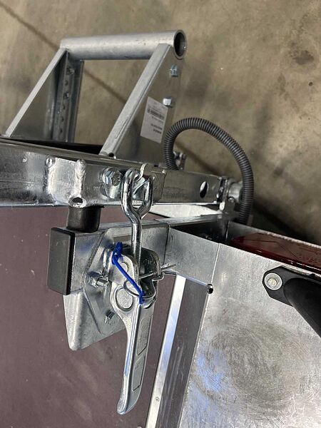 Martz BAU-3 300/2 S 3T Maschinentransporter